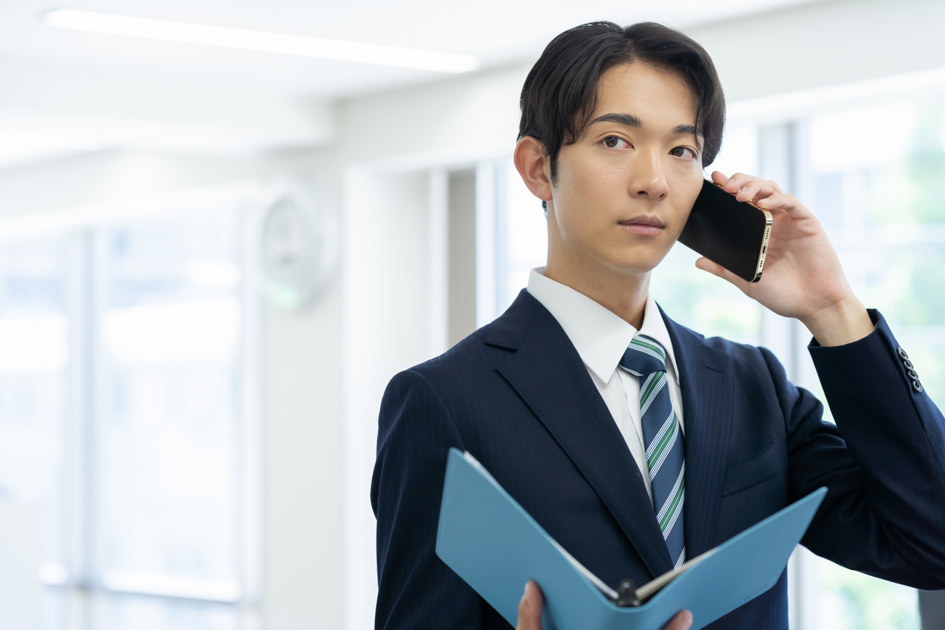 社会人2年目で優秀と呼ばれる人の特徴と心構えとは？評価されるポイントを解説