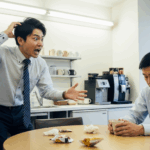 職場の文句ばかり言う人への対処法｜心理と特徴を解説