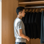 同じ服しか着ない人の心理とは?おしゃれに見せるコツも解説